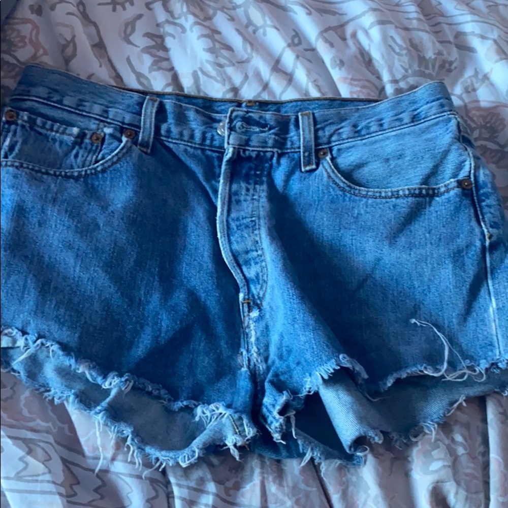 vintage levi’s 501 high waisted denim shorts